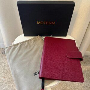 Moterm A5 Firm Pebbled-Beetroot Cover